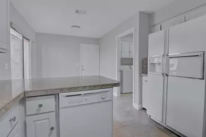 14822 Sopras Circle, Addison, TX 75001 - Photo 4