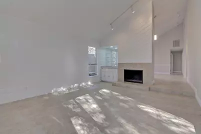 14822 Sopras Circle, Addison, TX 75001 - Photo 12