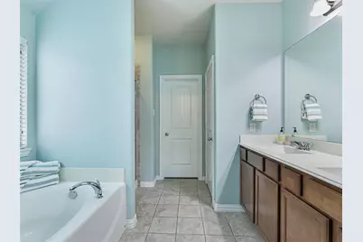 900 Silvermoon Drive, Little Elm, TX 75068 - Photo 14