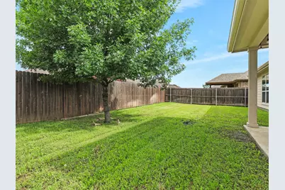 900 Silvermoon Drive, Little Elm, TX 75068 - Photo 18