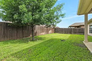 900 Silver Moon Dr, Little Elm, TX 75068 - Photo 18