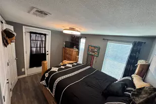 109 W Morning Dove Dr, Azle, TX 76020 - Photo 6