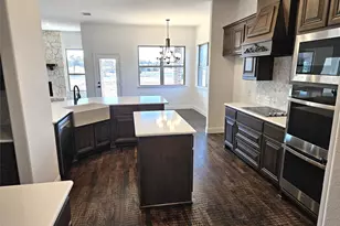 385 Willie's Ct, Whitesboro, TX 76273 - Photo 2