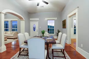 324 E Pace St, Frost, TX 76641 - Photo 4