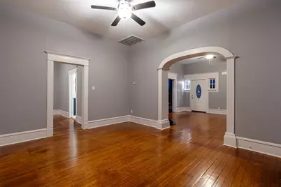 324 E Pace Street, Frost, TX 76641 - Photo 10