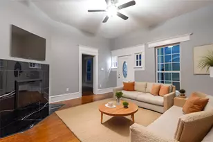 324 E Pace St, Frost, TX 76641 - Photo 2