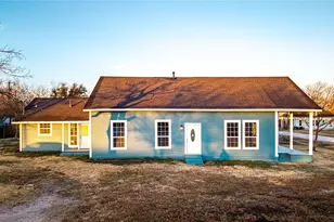 324 E Pace St, Frost, TX 76641 - Photo 30