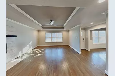 2828 Livingston Avenue, Fort Worth, TX 76110 - Photo 2