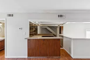 8522 Park Ln, Dallas, TX 75231 - Photo 10