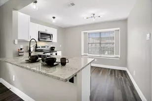 108 Kings Row, Garland, TX 75043 - Photo 6