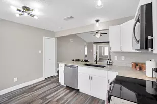 108 Kings Row, Garland, TX 75043 - Photo 10