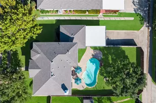 4010 Bluffpoint Rd, Rowlett, TX 75088 - Photo 2