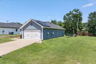 2206 Navasota St, Granbury, TX 76048 - Photo 28