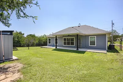 2206 Navasota Street, Granbury, TX 76048 - Photo 22