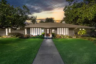 3841 Peter Pan Dr, Dallas, TX 75229 - Photo 1