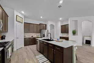 11207 Hawks Lndg Dr, Aubrey, TX 76227 - Photo 14