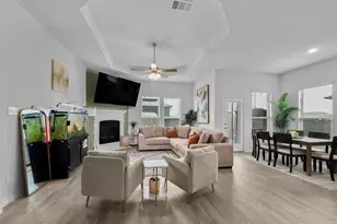 11207 Hawks Lndg Dr, Aubrey, TX 76227 - Photo 16