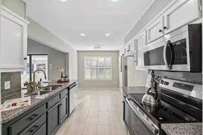 1721 S Timber Court, Benbrook, TX 76126 - Photo 10