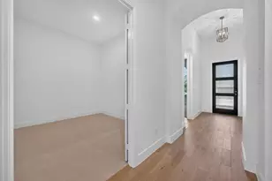 9809 Oak Glade Dr, Denton, TX 76207 - Photo 8