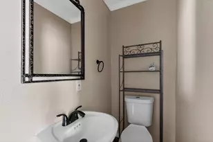 1315 E Arlington Ave, Fort Worth, TX 76104 - Photo 24