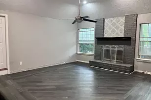 3504 Creekside Ct, Bedford, TX 76021 - Photo 8