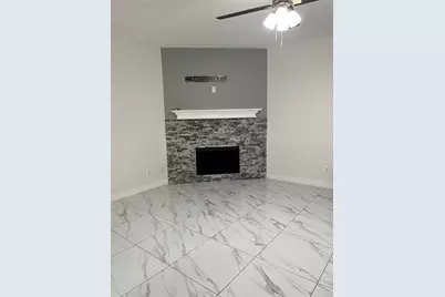 7504 Marsland Lane, Arlington, TX 76001 - Photo 14