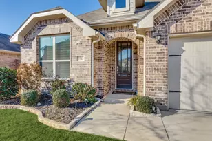 5713 Broad Bay Ln, Fort Worth, TX 76179 - Photo 2