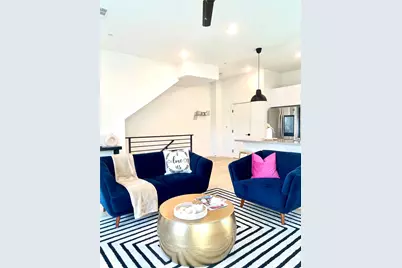 1505 N Garrett Avenue #204, Dallas, TX 75206 - Photo 10