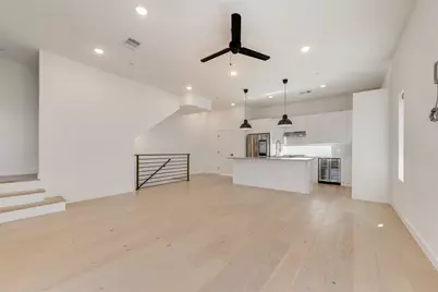 1505 N Garrett Avenue #204, Dallas, TX 75206 - Photo 2