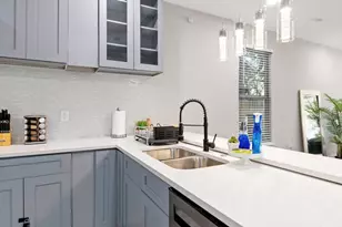 2021 Leath St, Dallas, TX 75212 - Photo 8