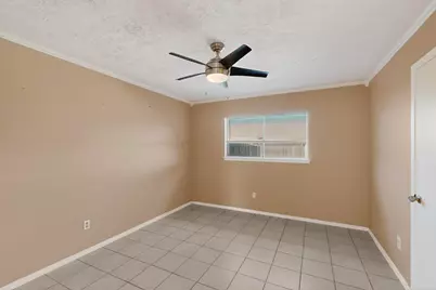 8 W Townhouse Lane #32, Grand Prairie, TX 75052 - Photo 16