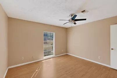 8 W Townhouse Lane #32, Grand Prairie, TX 75052 - Photo 22