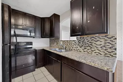 8 W Townhouse Lane #32, Grand Prairie, TX 75052 - Photo 8