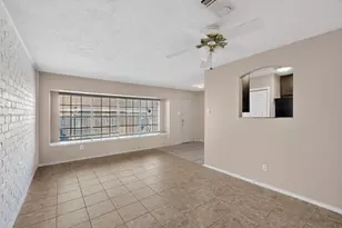 8 W Townhouse Ln, Grand Prairie, TX 75052 - Photo 14