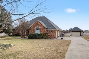 1908 Meadow Springs Dr, Haslet, TX 76052 - Photo 2