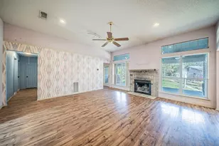 1011 Barry Ln, Cleburne, TX 76031 - Photo 6