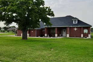 3009 Big Springs Dr, Joshua, TX 76058 - Photo 4