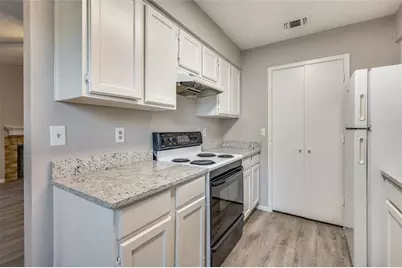 830 Woodland Court, Kennedale, TX 76060 - Photo 10