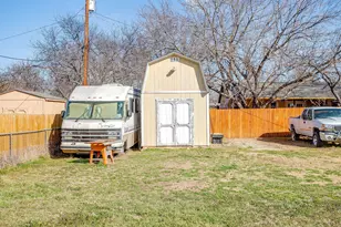 449 W Dunlap Ave, Boyd, TX 76023 - Photo 24