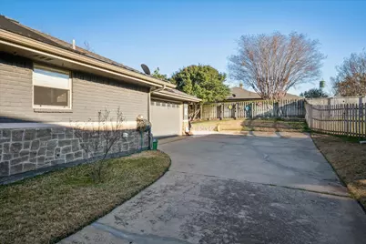 1118 Berkshire Court, Trophy Club, TX 76262 - Photo 32