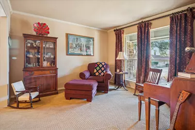 1118 Berkshire Court, Trophy Club, TX 76262 - Photo 10