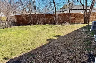 809 Shawnee Trce, Grand Prairie, TX 75051 - Photo 14