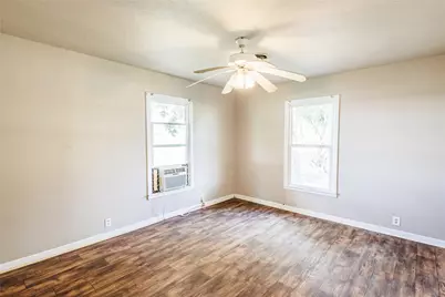 202 N Sycamore, Malone, TX 76660 - Photo 18