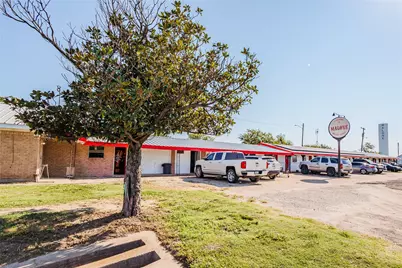 312 W Live Oak, Malone, TX 76660 - Photo 2