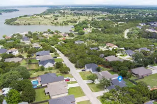 2607 Austin Dr, Granbury, TX 76048 - Photo 34