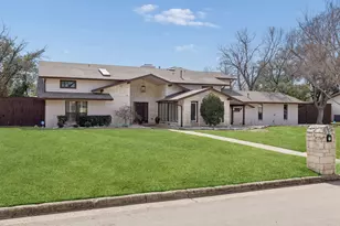 7040 Oakbluff Dr, Dallas, TX 75254 - Photo 2