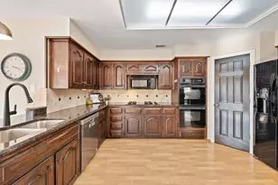 3528 Meadowside Dr, Bedford, TX 76021 - Photo 12