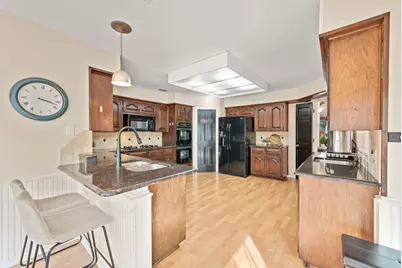 3528 Meadowside Drive, Bedford, TX 76021 - Photo 14