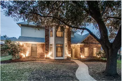 2710 Devonshire Drive, Carrollton, TX 75007 - Photo 2