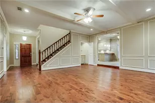 2710 Devonshire Dr, Carrollton, TX 75007 - Photo 6